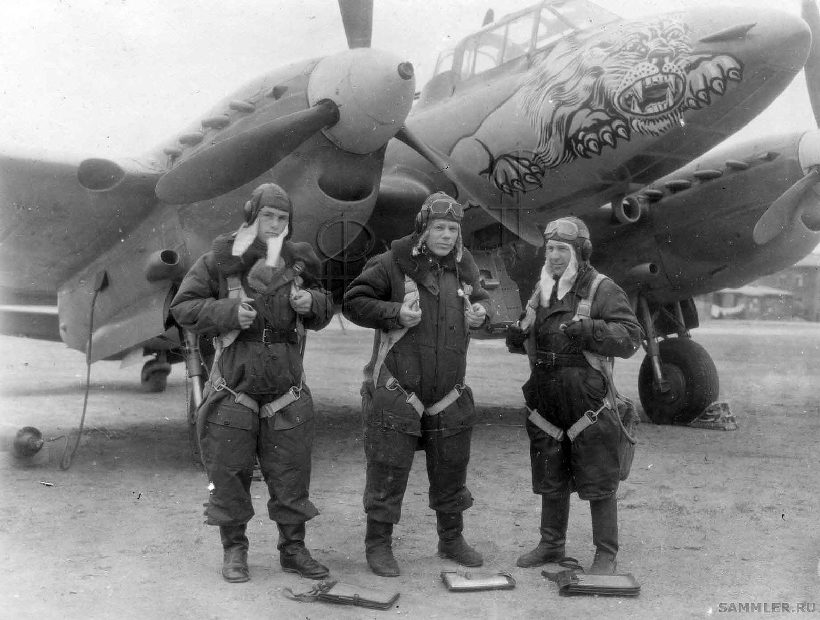 Экипаж бомбардировщика пе-2