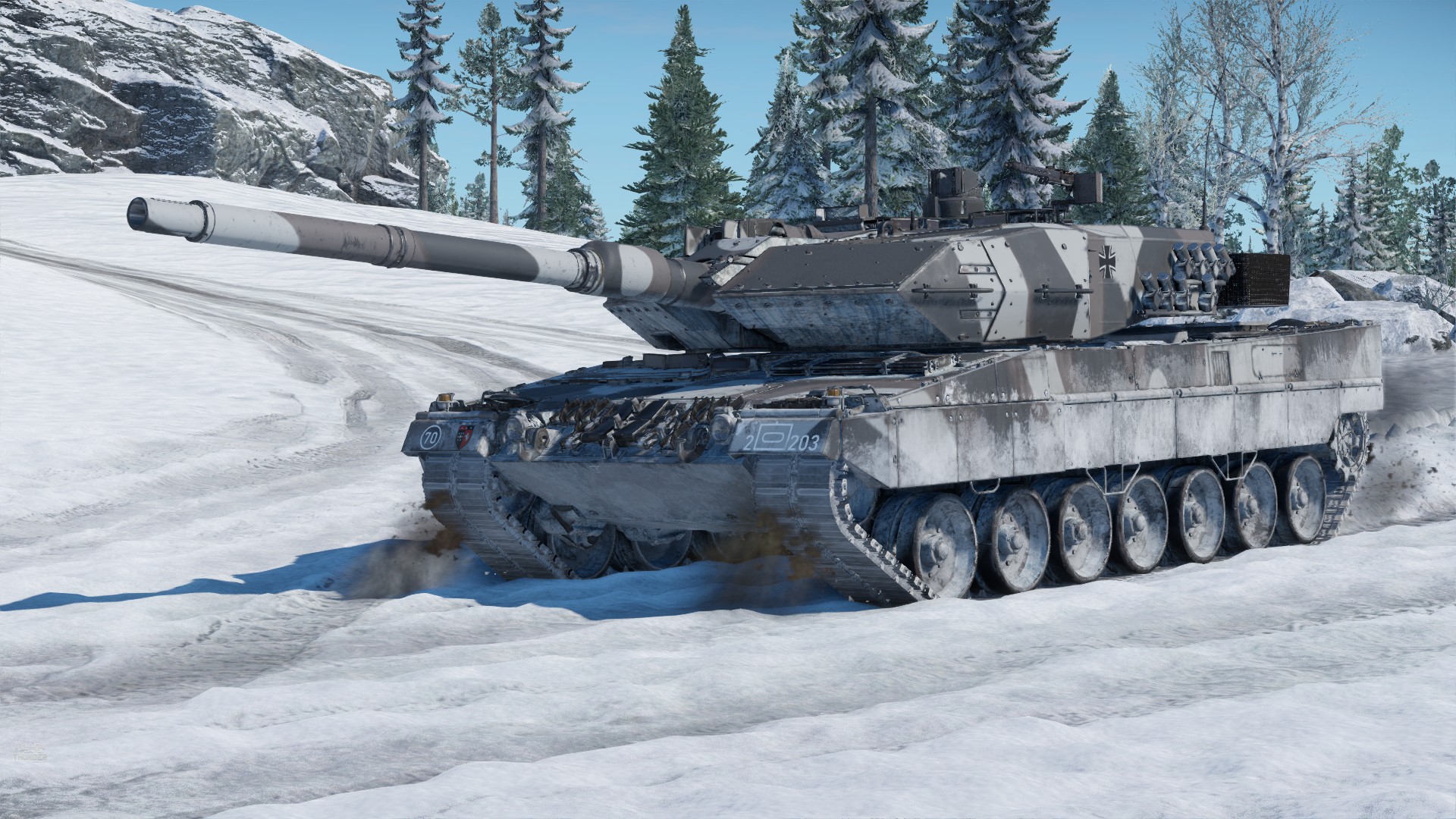 Машина танк 2024. Leopard 2a5. Леопард 2а6 вар Тандер. Leopard 2a6 зима. Танк леопард 2.