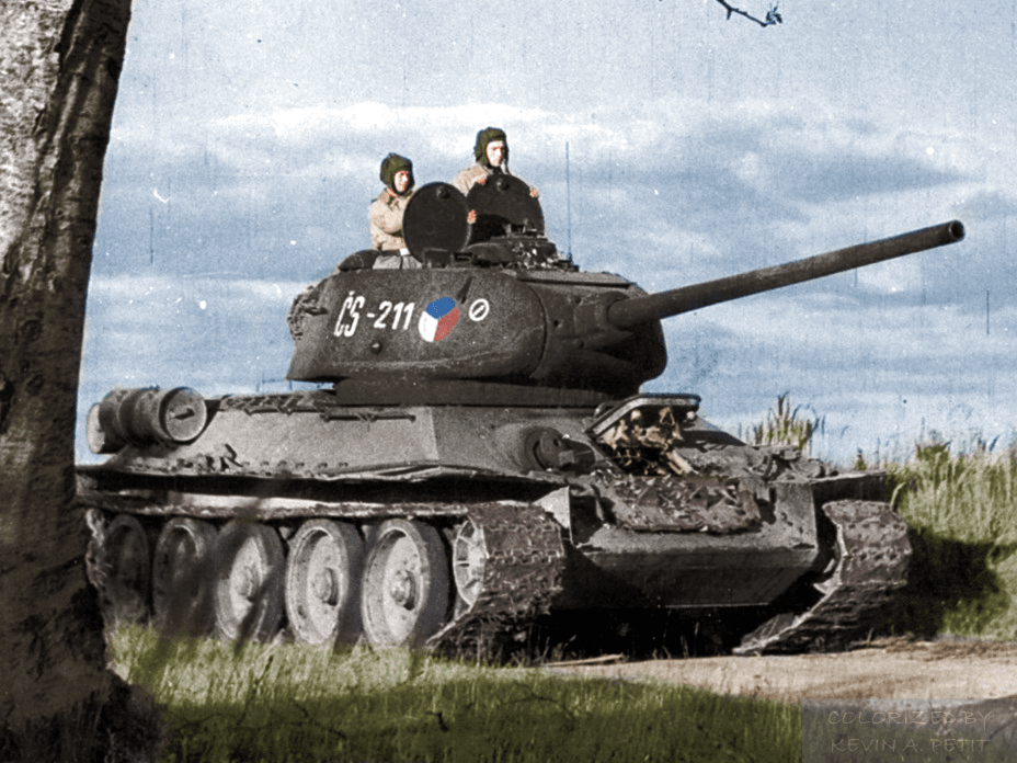 После т 34. Танк т-34 в Великой Отечественной. Танка т-34-85. Танк т 34 ВОВ. Танк т34 вторая мировая.