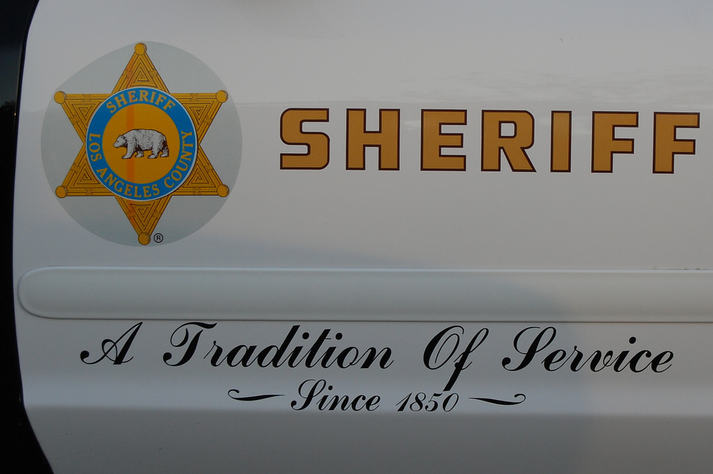 Слова новый шериф. Логотип lasd. Лос-Анджелес lasd. Los Angeles County Sheriff's Department. Лос Анджелес Шериф Департамент значок.