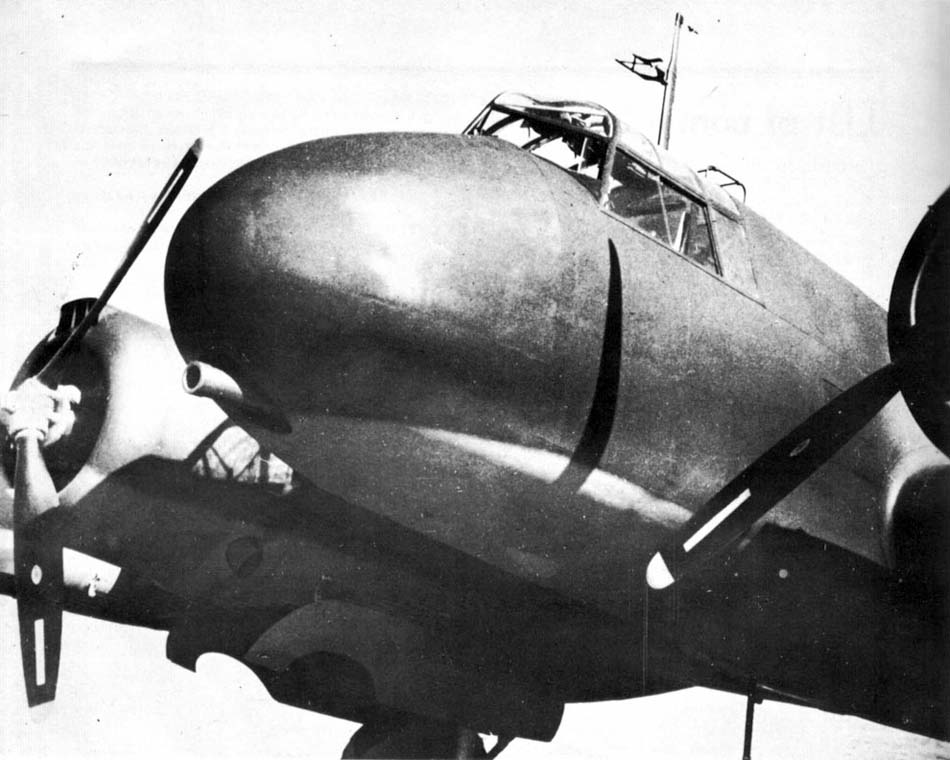 P 2 самолет. Piaggio p.108. Итальянский самолет с 102 мм пушкой. Piaggio p.108 102 мм пушка. P108