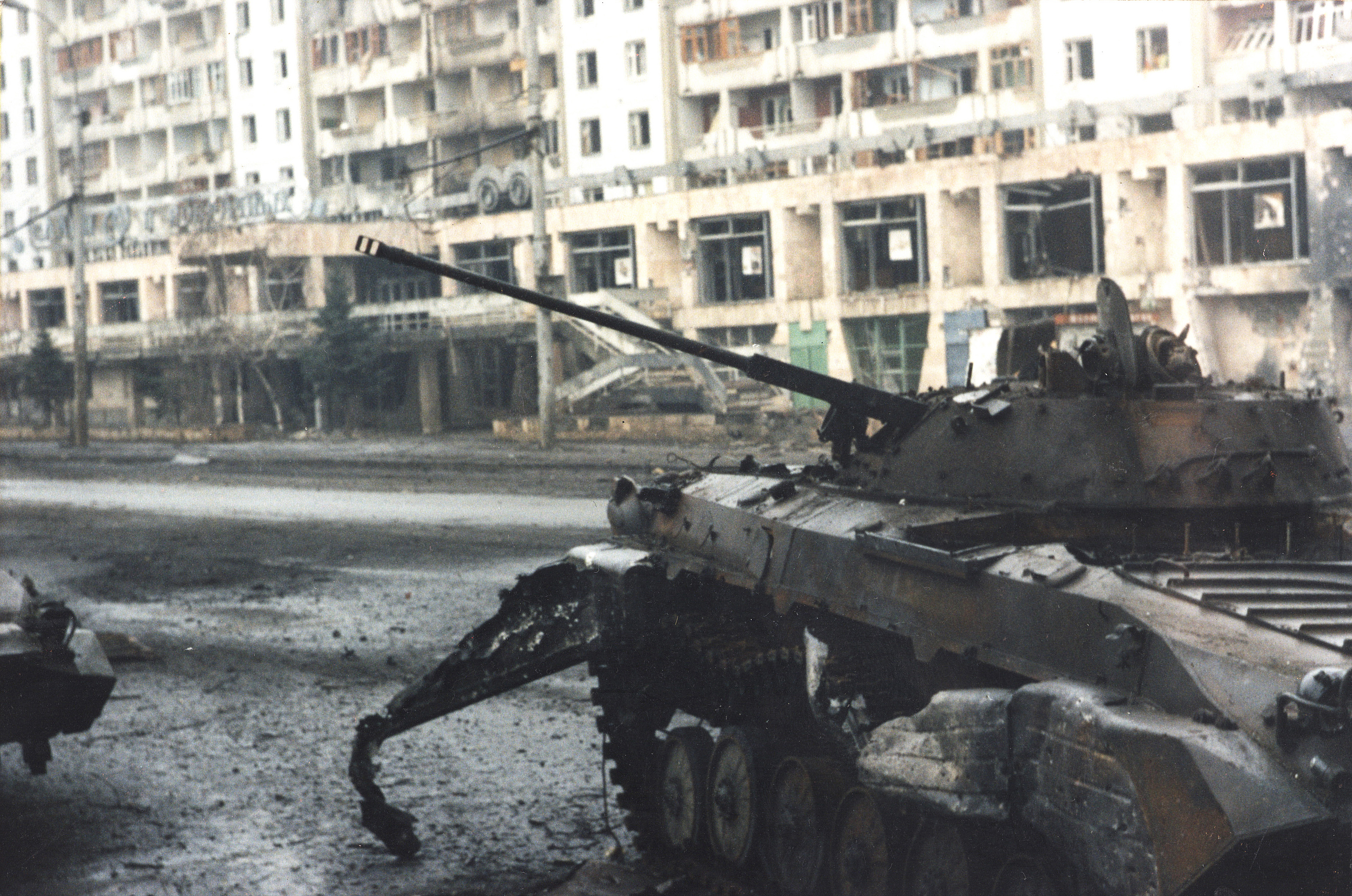1994 год 1 декабря. Чечня 1994 штурм Грозного. Чечня 1995 штурм Грозного. 131 Майкопская бригада штурм Грозного.