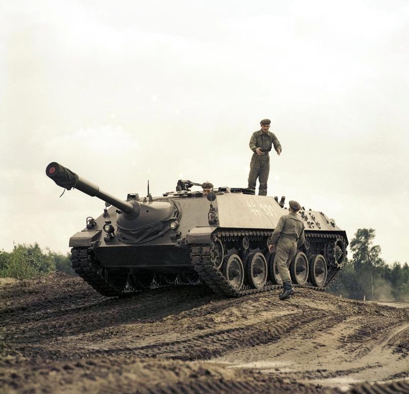 ���� KANONENJAGDPANZER 105