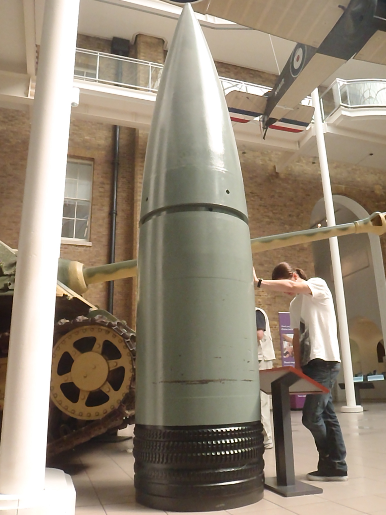 800 mm shell, used by Schwerer Gustav and Dora. Largest gun in history. -  9GAG