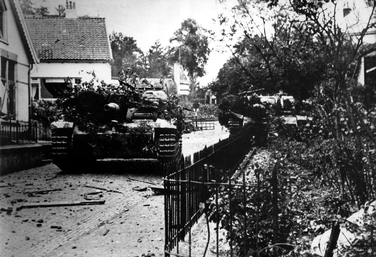 Голландская операция 1944. Операция маркет гарден. Операция маркет гарден. Операция маркет гарден 1944 карта. Голландская операция 1944.