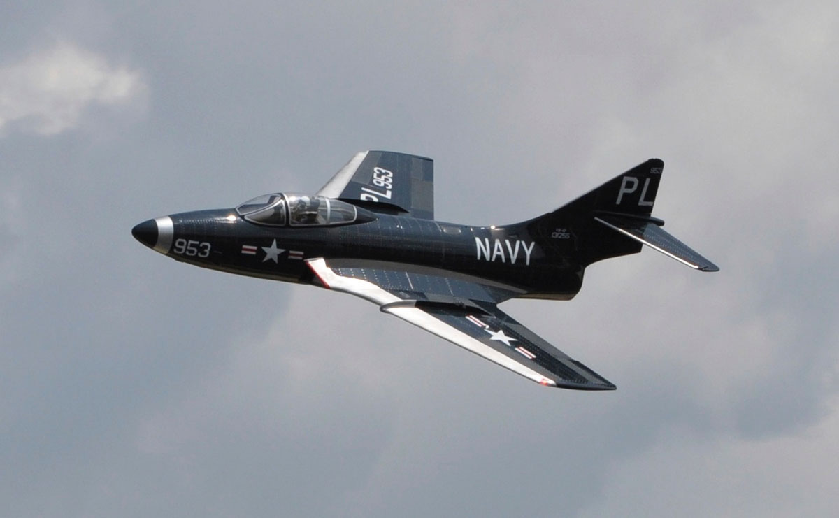 F 4 f 9. F9f-6 cougar. Grumman f-9 cougar. Grumman f9f-6 cougar. F9f cougar an/APG-30.