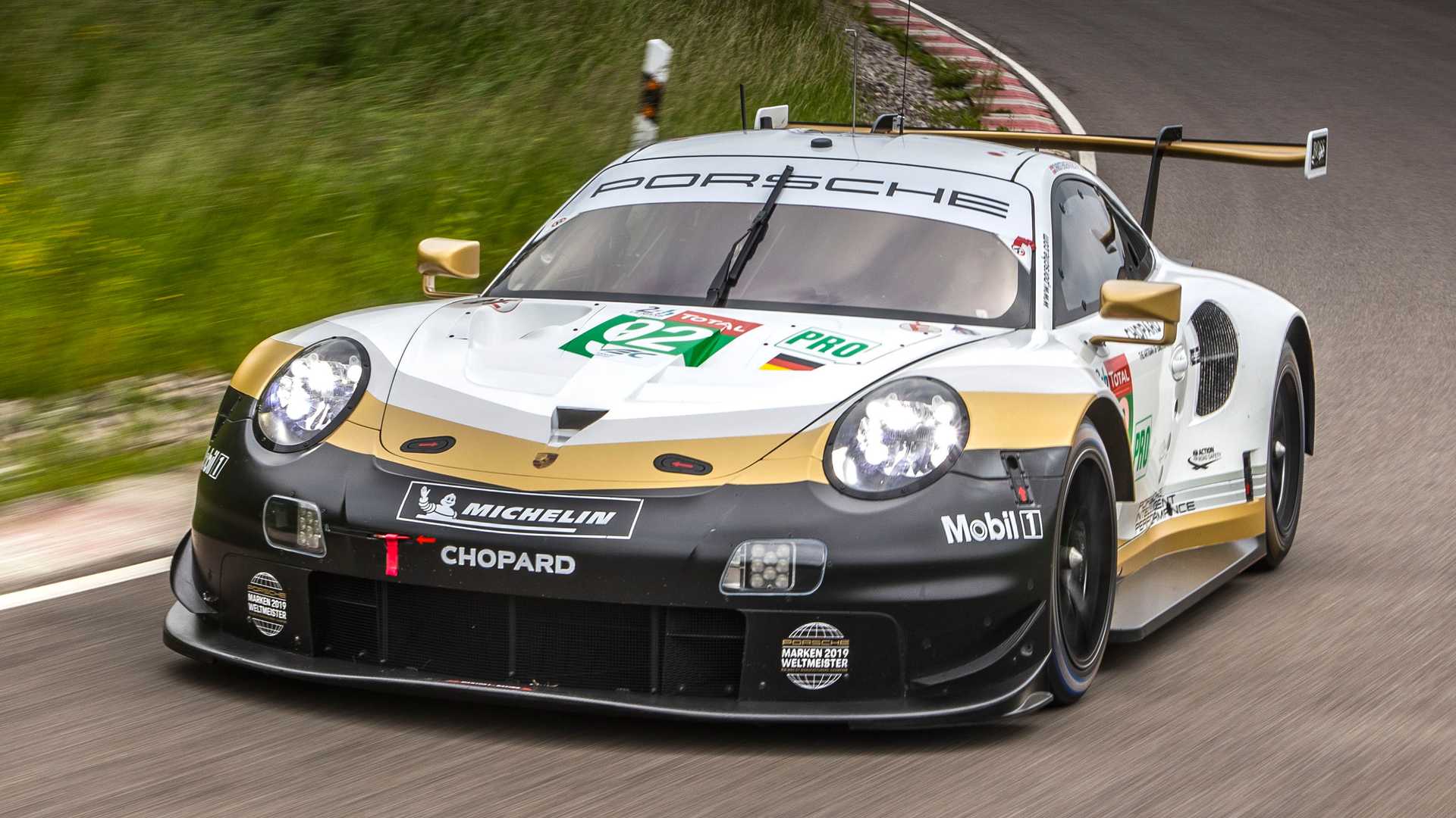 Porsche 911 Carrera DTM livery